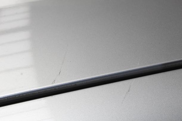 Foto: MOTORHAUBE eines Citroen Berlingo 1.9 D SX