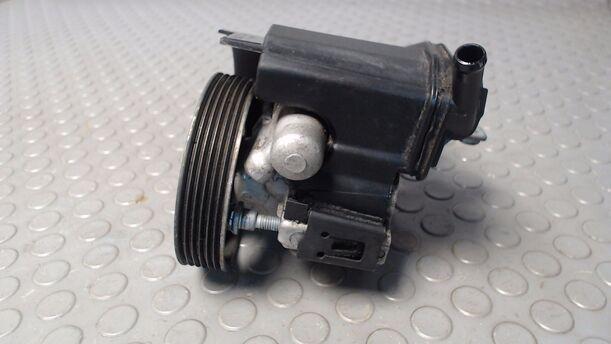 Foto: PUMPE SERVOLENKUNG eines Citroen Berlingo 1.9 D