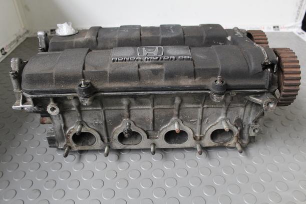 Foto: ZYLINDERKOPF D16Z5 eines Honda CRX 1.6i-16