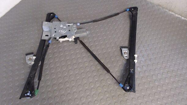 Foto: FENSTERHEBER ELEKTRISCH VORN RECHTS (4/5-TÜRER) eines VW Polo 50 Exclusive
