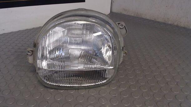 Foto: SCHEINWERFER LINKS eines Renault Twingo 1.2