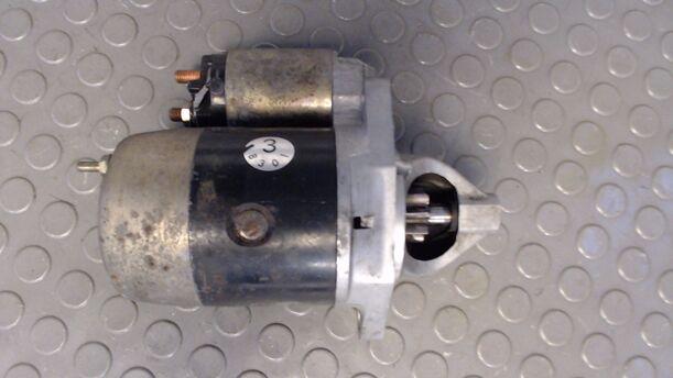 Foto: ANLASSER / STARTER eines Mazda 121 16V Canvas Top Stella