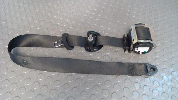 Foto: SICHERHEITSGURT VORN RECHTS eines BMW 525i