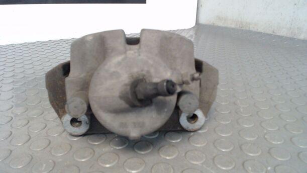 Foto: BREMSSATTEL VORN LINKS eines BMW 525i GL