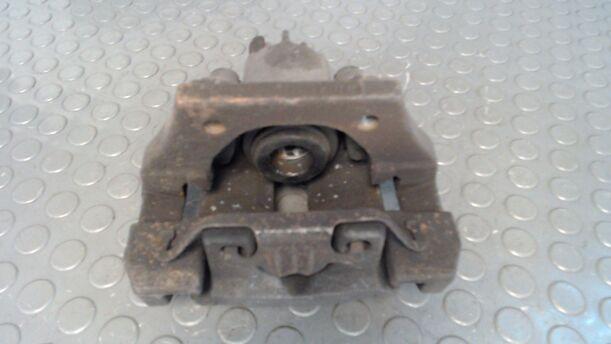 Foto: BREMSSATTEL HINTEN LINKS eines BMW 525i GL