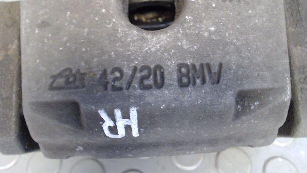 Foto: BREMSSATTEL HINTEN RECHTS eines BMW 525i GL