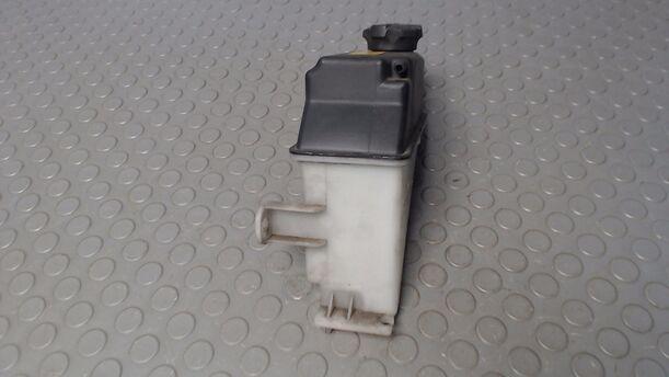 Foto: AUSGLEICHSBEHÄLTER/KÜHLWASSERBEHÄLTER eines Hyundai Getz 1.1