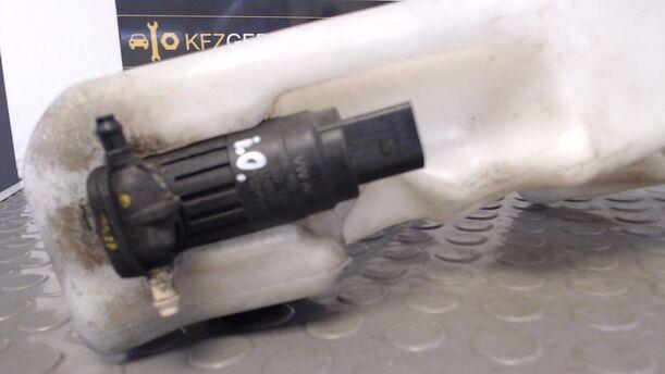 Foto: SCHEIBENWASCHBEHÄLTER eines VW Fox 1.2 GLX