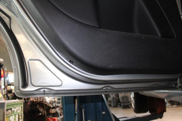 Foto: TÜR HINTEN LINKS eines Ford Mondeo 2.2 Turnier TDCi GL