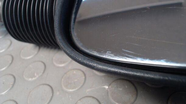 Foto: AUSSENSPIEGEL MECHANISCH VERSTELLBAR RECHTS eines Ford Ka