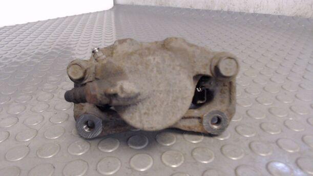 Foto: BREMSSATTEL VORN LINKS eines Mitsubishi Lancer 1300