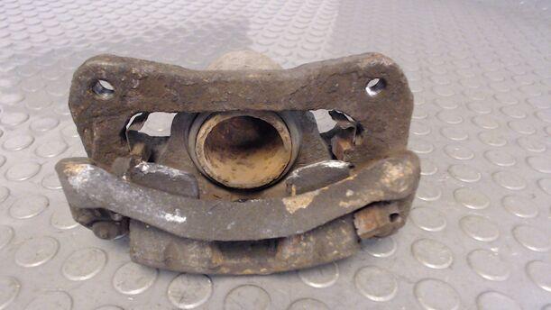 Foto: BREMSSATTEL VORN LINKS eines Mitsubishi Lancer 1300