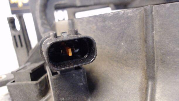 Foto: ELEKTROLÜFTER eines Mitsubishi Lancer 1300 GLX
