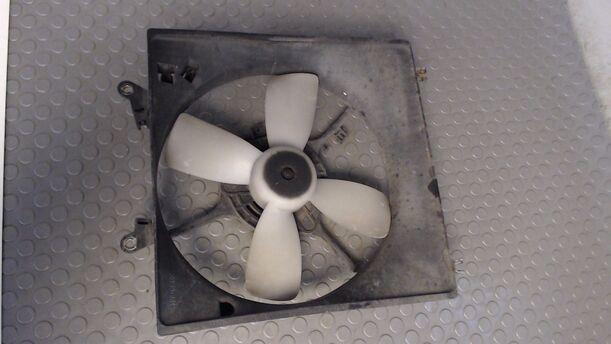 Foto: ELEKTROLÜFTER eines Mitsubishi Lancer 1300 GLX