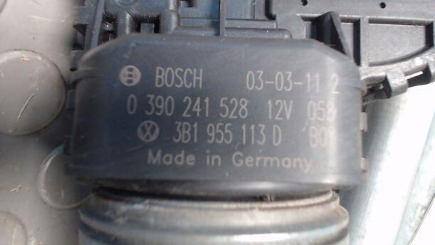 Foto: SCHEIBENWISCHERMOTOR VORN eines VW Passat Variant 1.9 TDI