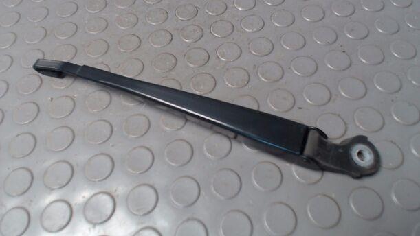 Foto: SCHEIBENWISCHERARM HINTEN eines VW Passat Variant 1.9 TDI