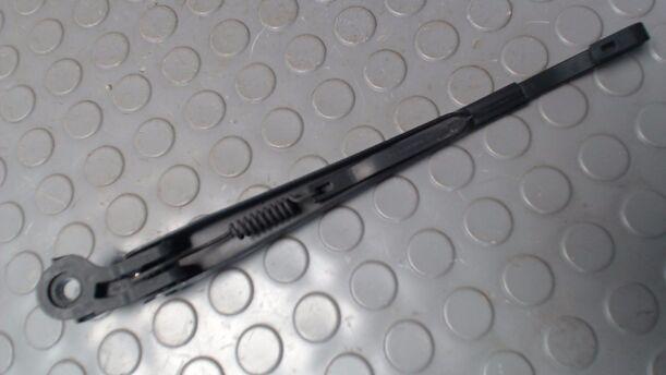 Foto: SCHEIBENWISCHERARM HINTEN eines VW Passat Variant 1.9 TDI