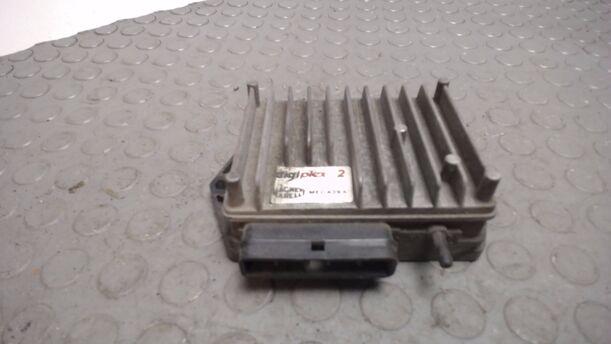 Foto: Elektronisches Zündgerät eines Fiat Uno 1.5 i.e. SX