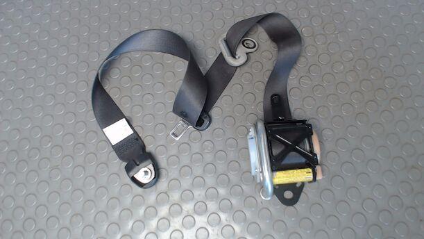 Foto: SICHERHEITSGURT VORN LINKS eines Mazda 6 Sport Kombi 2.0 CD DPF