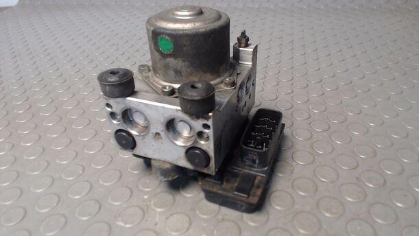 Foto: HAUPTBREMSAGGREGAT ABS eines Mazda 6 Sport Kombi 2.0 CD DPF
