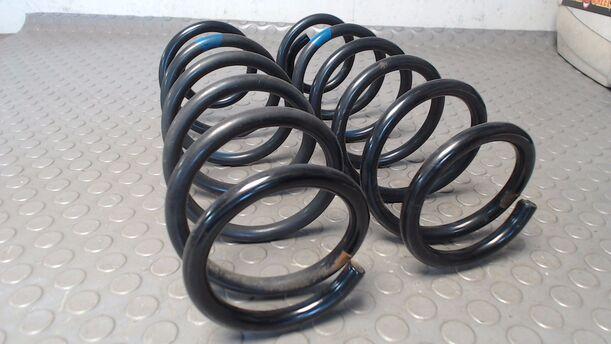 Foto: HINTERFEDERN/ FEDERPAAR HINTEN eines Mazda 6 Sport Kombi 2.0 CD DPF