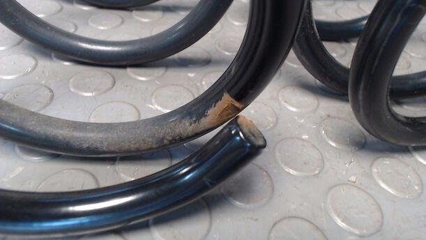 Foto: HINTERFEDERN/ FEDERPAAR HINTEN eines Mazda 6 Sport Kombi 2.0 CD DPF