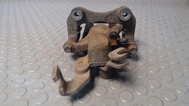 Foto: BREMSSATTEL HINTEN LINKS eines Mazda 6 Sport Kombi 2.0 CD DPF