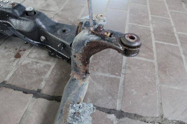 Foto: VORDERACHSE/ACHSE VORN eines Opel Astra 1.6