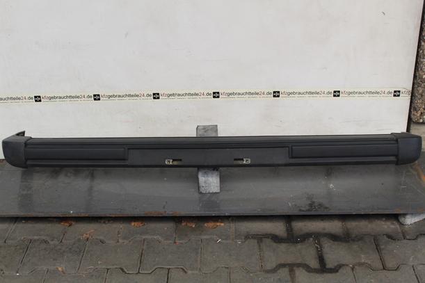 Foto: STOSSSTANGE / STOSSFÄNGER VORN eines OPEL KADETT D SCHRÄGHECK