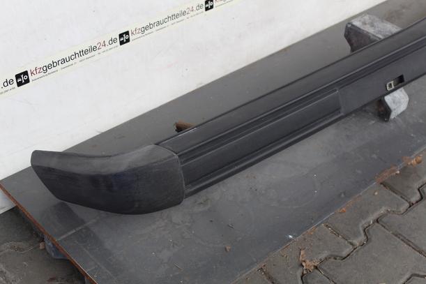Foto: STOSSSTANGE / STOSSFÄNGER VORN eines OPEL KADETT D SCHRÄGHECK