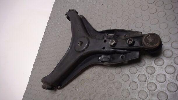 Foto: QUERLENKER VORN LINKS eines Audi AUDI 80 1,6