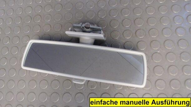 Foto: INNENSPIEGEL eines VW Touran 1.6 FSI