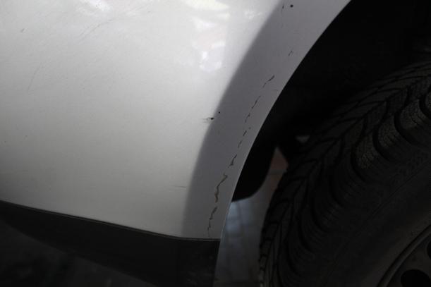 Foto: STOßSTANGE HINTEN eines VW Touran 1.6 FSI