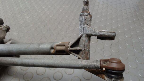 Foto: SCHEIBENWISCHERMOTOR VORN eines Opel Corsa 1.2 16V