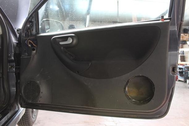 Foto: TÜR VORN RECHTS (3-TÜRER) eines Opel Corsa 1.2 16V