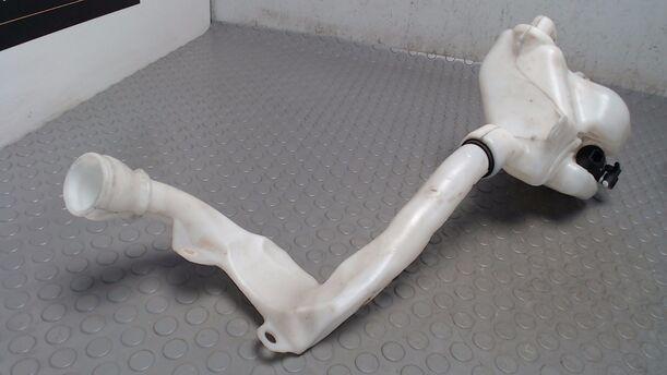 Foto: SCHEIBENWASCHBEHÄLTER eines Peugeot 207 110 CD Diamant