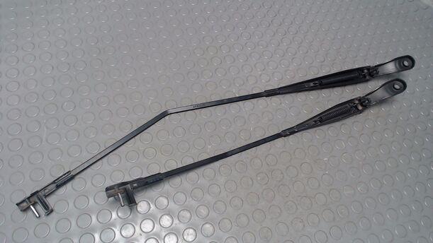 Foto: SCHEIBENWISCHERARME VORN eines Peugeot 207 110 CD Diamant
