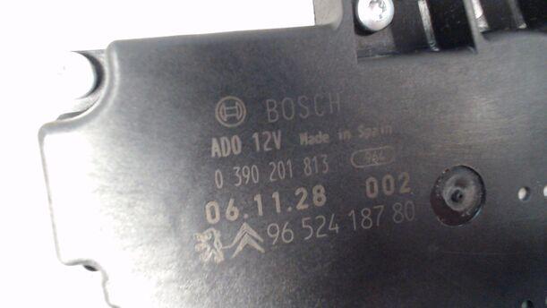 Foto: SCHEIBENWISCHERMOTOR HINTEN eines Peugeot 207 110 CD Diamant