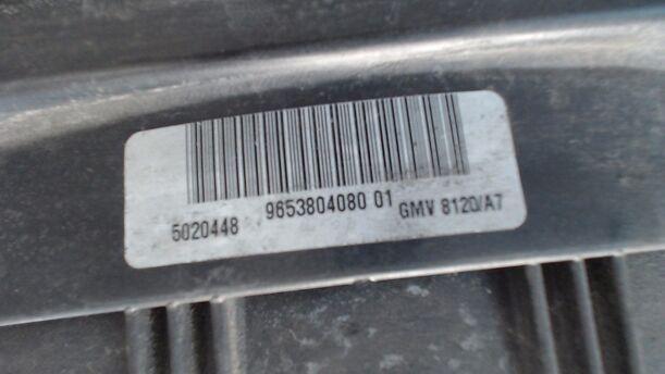 Foto: ELEKTROLÜFTER eines Peugeot 207 110 CD Diamant