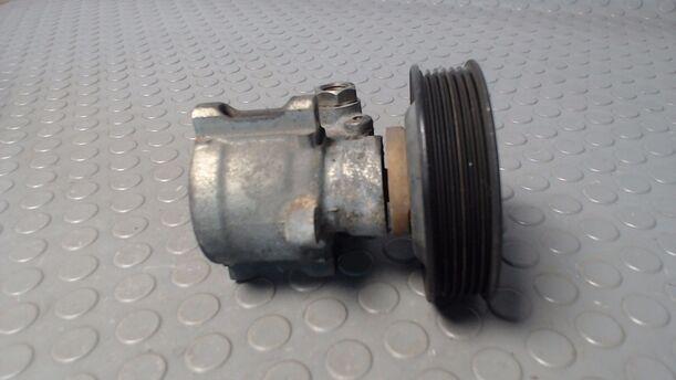 Foto: PUMPE SERVOLENKUNG/SERVOPUMPE eines VW Polo 50