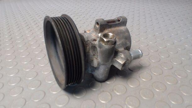 Foto: PUMPE SERVOLENKUNG/SERVOPUMPE eines VW Polo 50