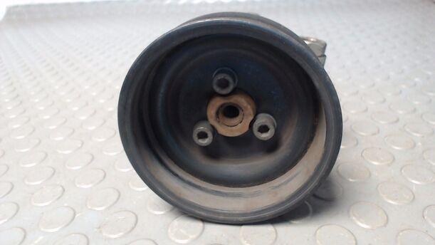 Foto: PUMPE SERVOLENKUNG/SERVOPUMPE eines VW Polo 50
