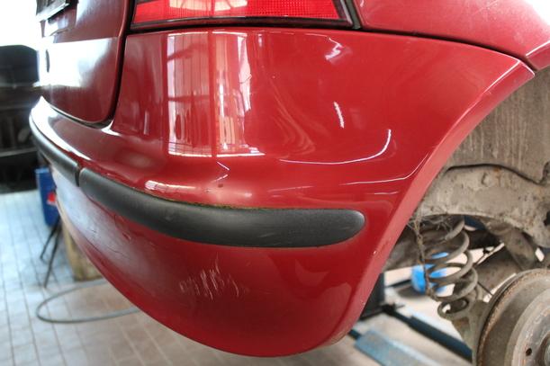 Foto: STOSSFÄNGER/STOßSTANGE HINTEN eines Mercedes-Benz A 160 SLX