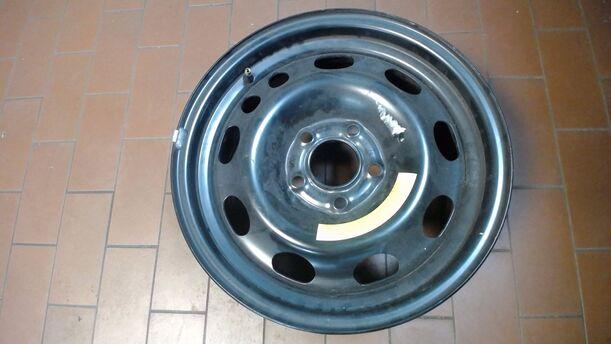 Foto: STAHLFELGE 6,5x15 ET33 eines Opel Omega Caravan 2.0 16V Beauty