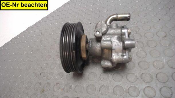 Foto: SERVOPUMPE / LENKGETRIEBEPUMPE eines VW Bora 1.6 CD Diamant