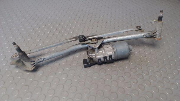 Foto: SCHEIBENWISCHERMOTOR VORN eines VW Polo 1.2 CD Diamant