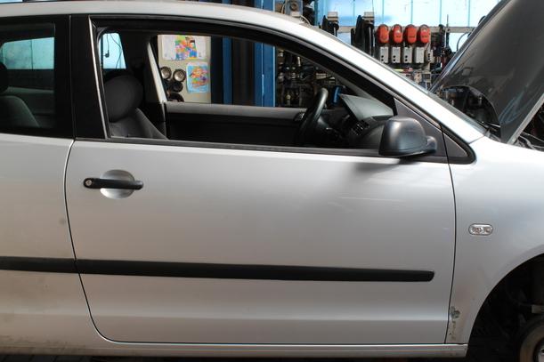 Foto: TÜR RECHTS (2/3-Türer) eines VW Polo 1.2 CD Diamant