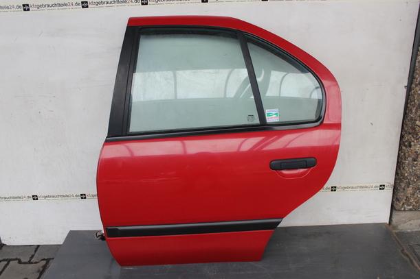 Foto: TÜR HINTEN LINKS eines Nissan Primera 1.6 SLX