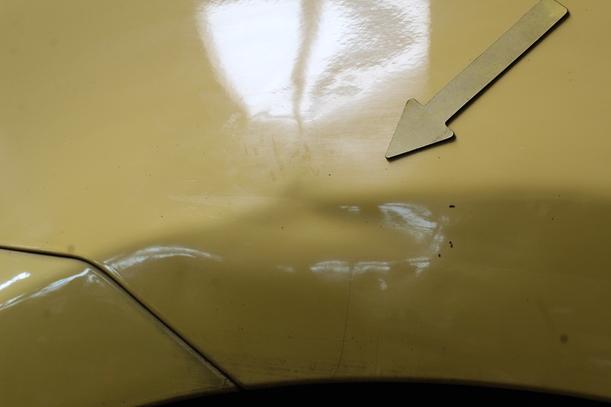 Foto: KOTFLÜGEL LINKS eines Chevrolet Aveo 1.2