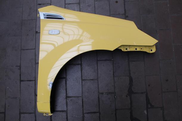 Foto: KOTFLÜGEL RECHTS eines Chevrolet Aveo 1.2